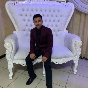 Meet your Posher, Jonathan